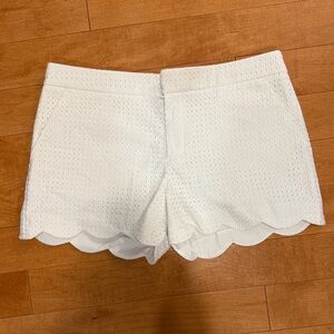 Club Monaco White Amber Shorts Scalloped. New! Sz 8